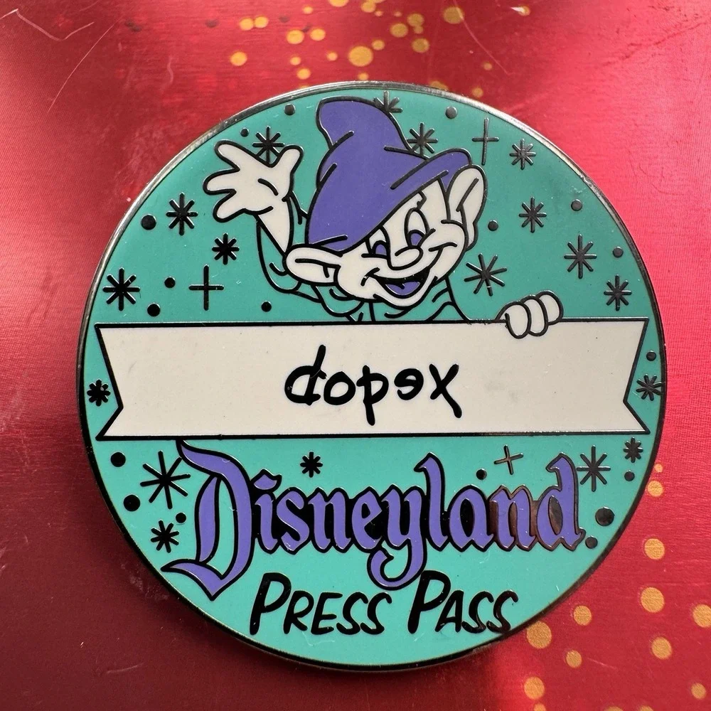 Disney Dateline Disneyland 1955 Dopey Press Pass Mystery LE 250 Pin